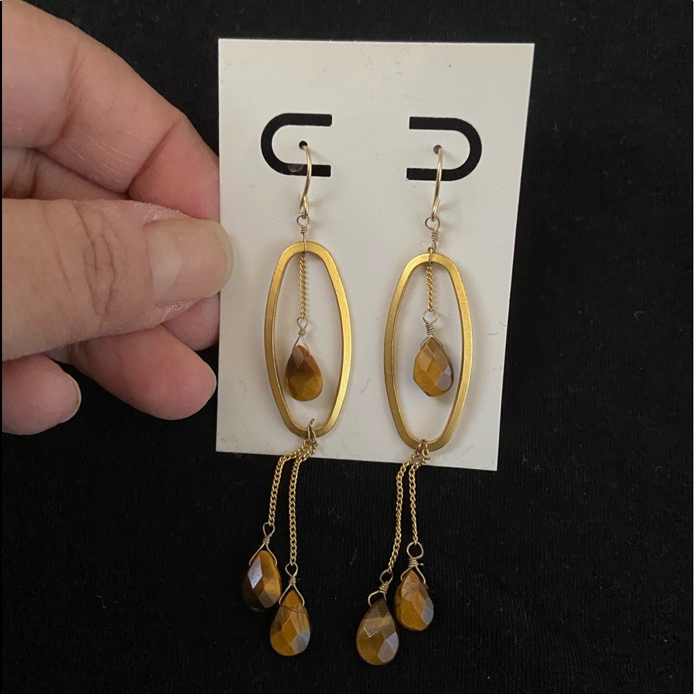 Dangle Earrings Goldtone w/Tiger’s Eye type Beads